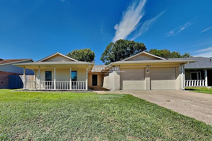 19011 Keyturn Ln