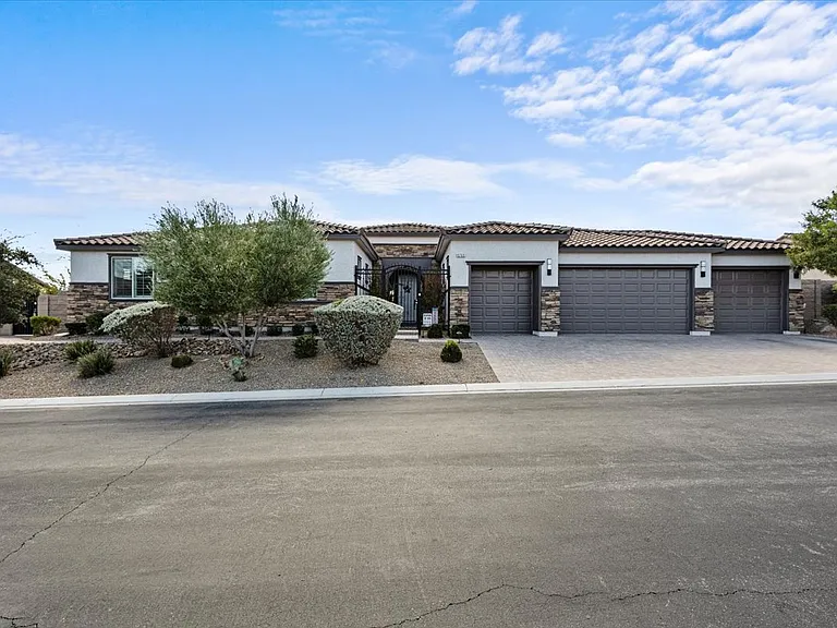 9763 Mountain Spruce Ct — Photo 16