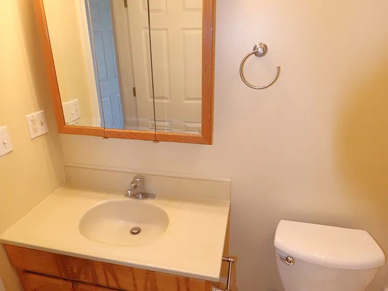 Beautifully Restored Townhouse — Photo 32