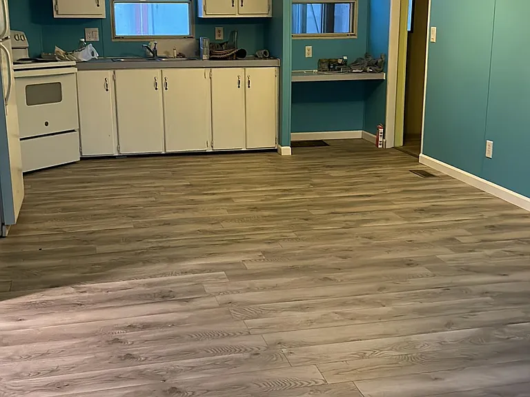 545 Cypress Ave — Photo 3