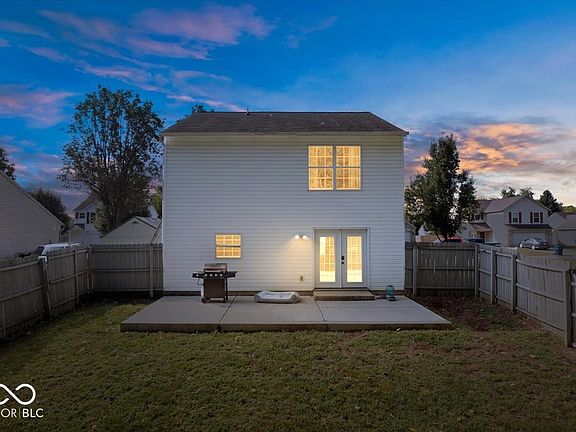3rd image of 2614 Bristlecone Dr