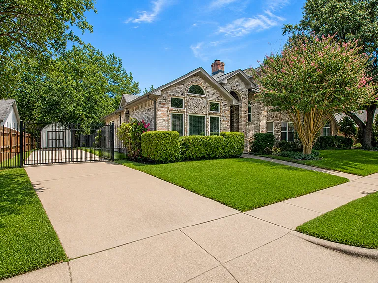 3321 Hazlewood Ct — Photo 3