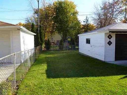 5th image of 27830 Rosebriar St