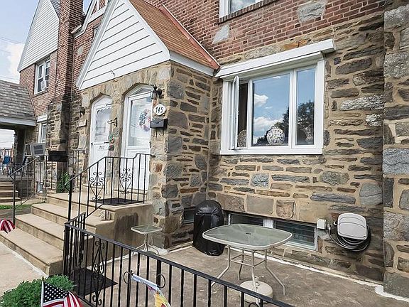 3rd image of 745 Fairfax Rd