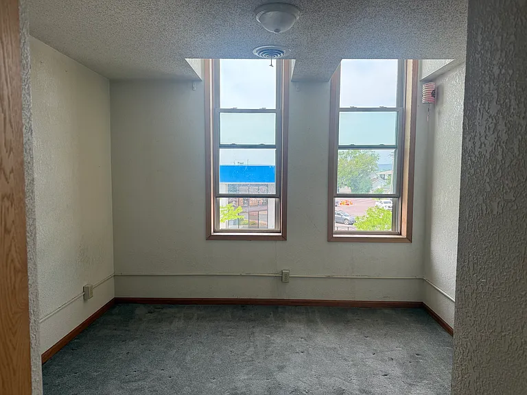 1422 Tower Ave #2 — Photo 6