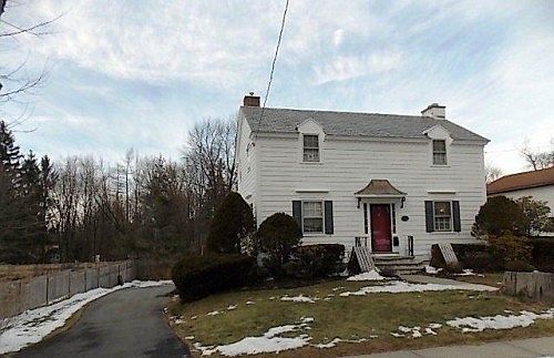5th image of 94 McMaster St