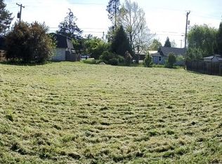 Main St, Riddle, OR 97469