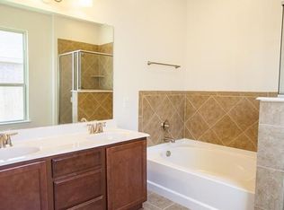 8801 Maple Ridge Trl, Fort Worth, TX 76244