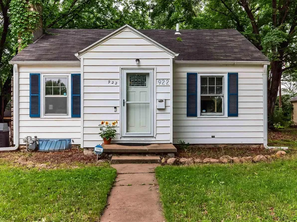 922 SW Randolph Ave, Topeka, KS 66606