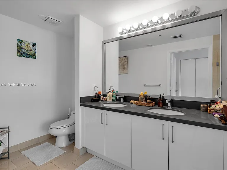 90 SW 3rd St #4403 — Photo 14