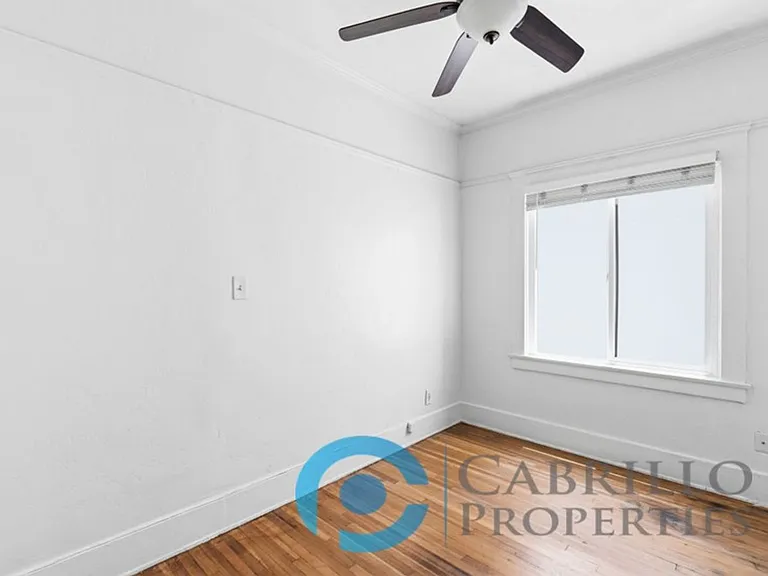 Casa Blanca Apartments — Photo 7