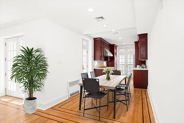 Rented by Compass | media 2