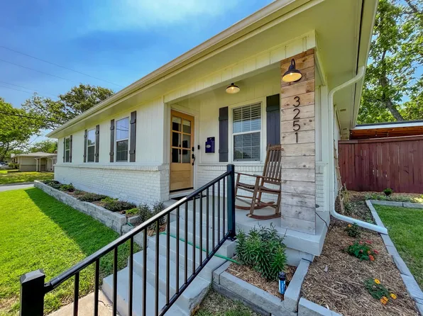 3251 Binyon St, Fort Worth, TX 76133