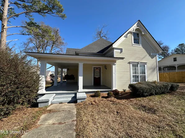 215 2nd Ave SW, Magee, MS 39111