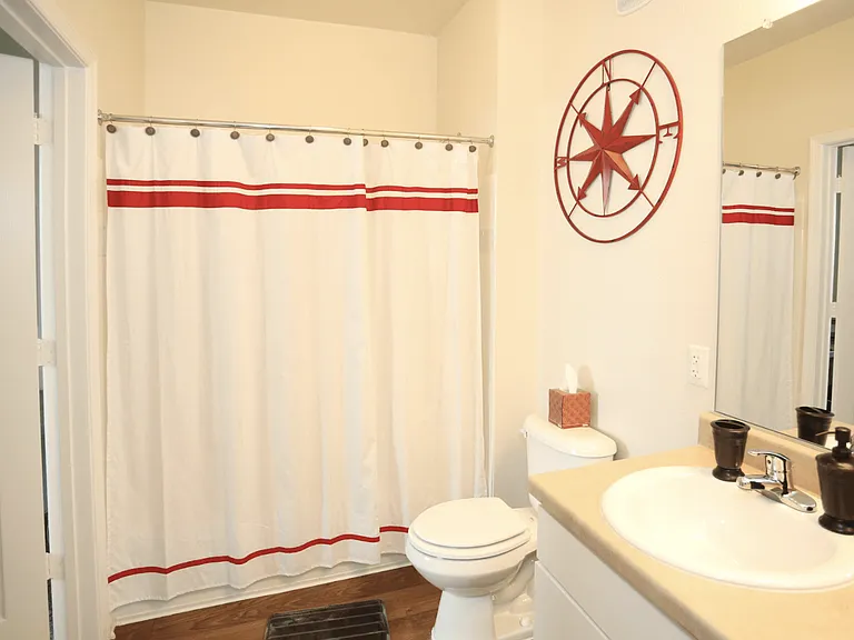 1190 Meridian Cir — Photo 18