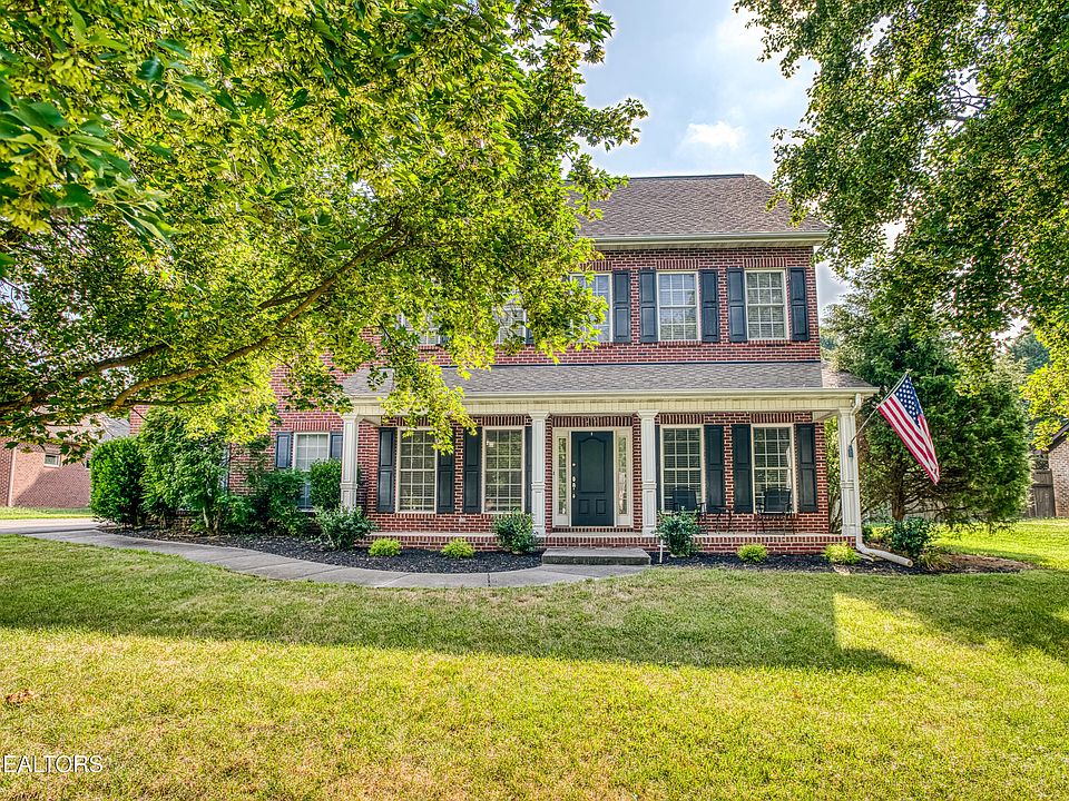 1st image of 300 Yellowstone Ln