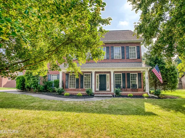 300 Yellowstone Ln, Lenoir City, TN 37771