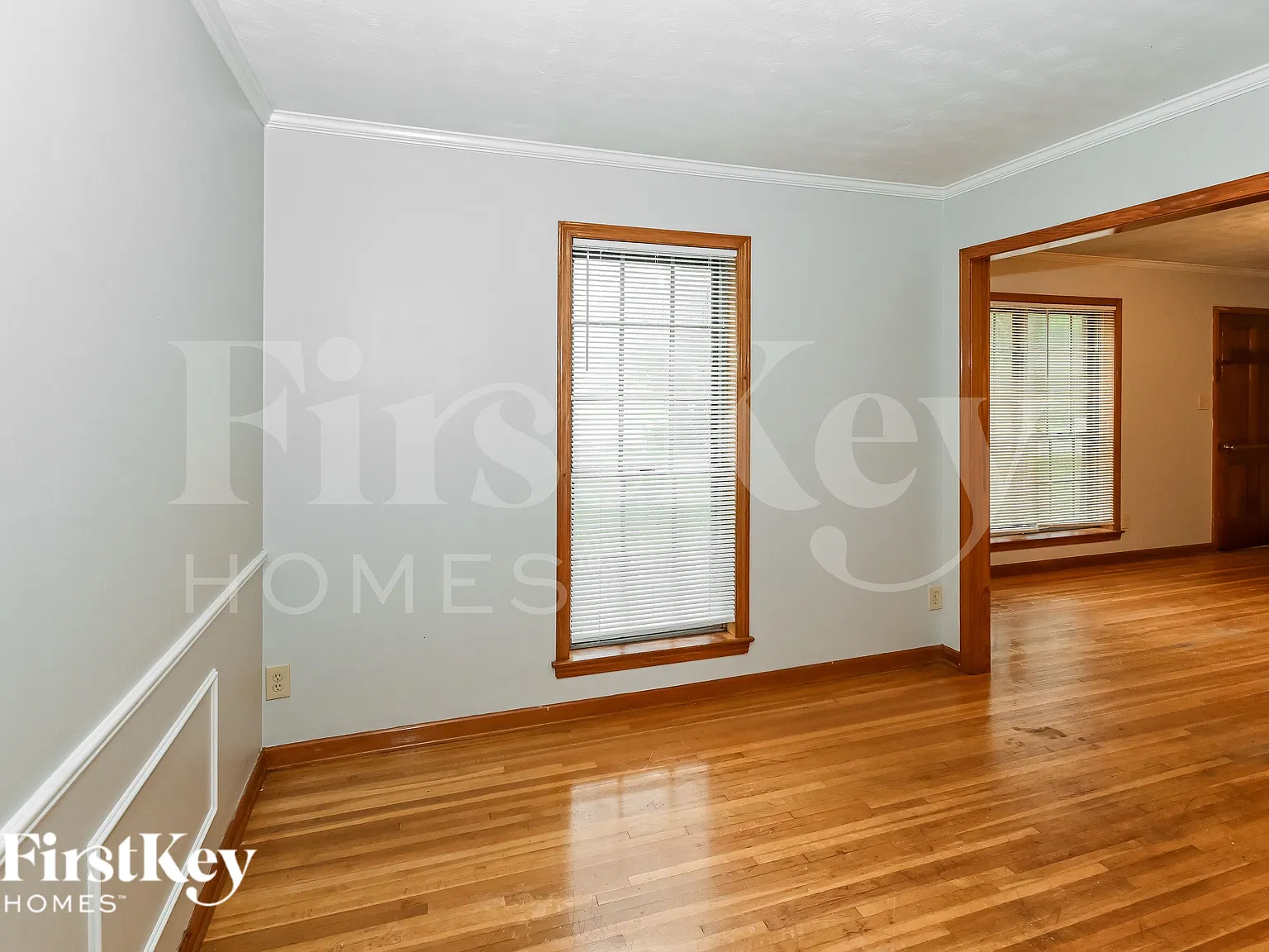 3 bed, 2.0 bath, 1549 sqft, $1,570 — Photo 3