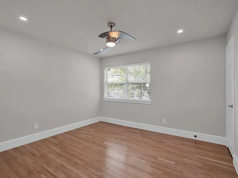 7190 Hickory St — Photo 19