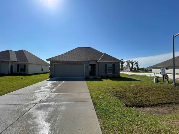 338 Settlers Run Dr, Thibodaux, LA 70301