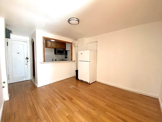 Rented by Corcoran | media 3