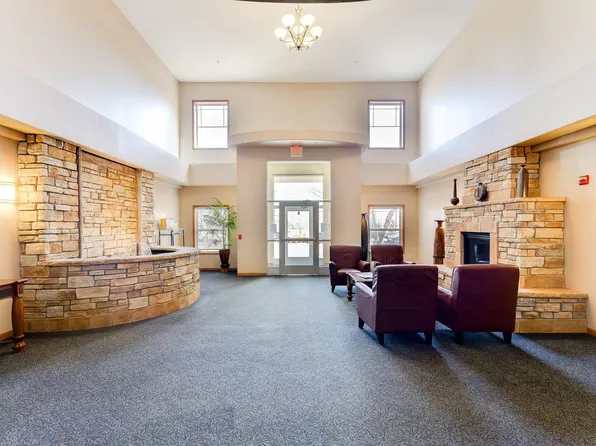 2103 Silver Bell Rd APT 206, Eagan, MN 55122