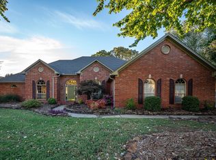 1935 Royal Dr, Conway, AR 72034