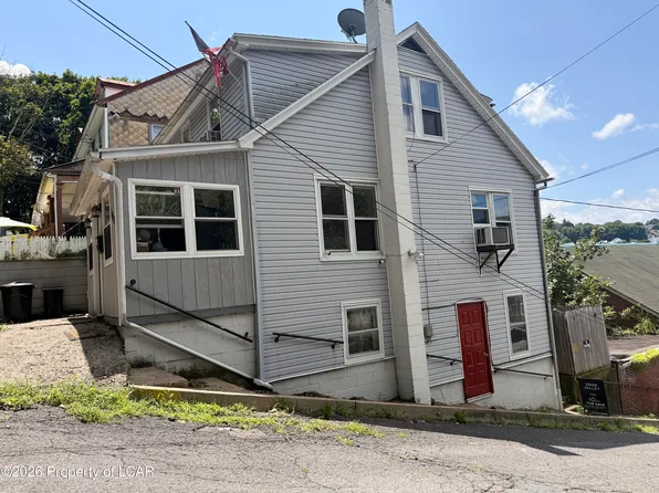 100 S Diamond St, Shamokin, PA 17872