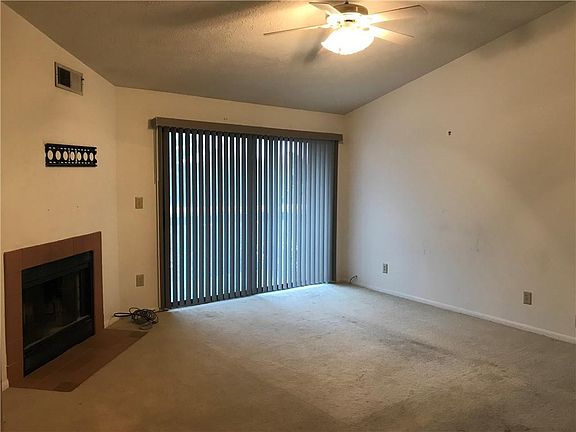 2nd image of 4260 Village Parkway East Cir Unit 5