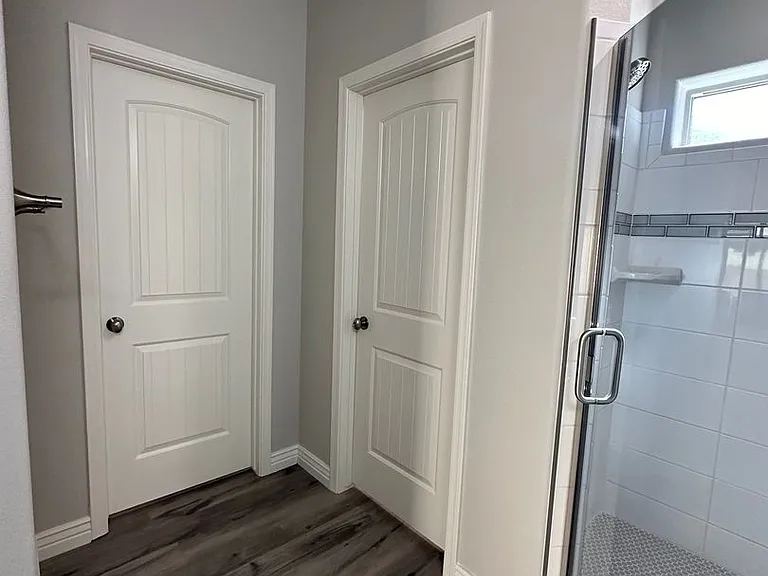 2743 Chambers Ave — Photo 26