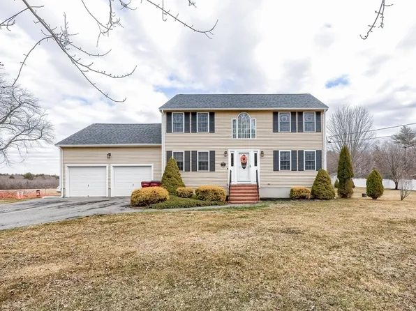 26 Plymouth St, Middleboro, MA 02346