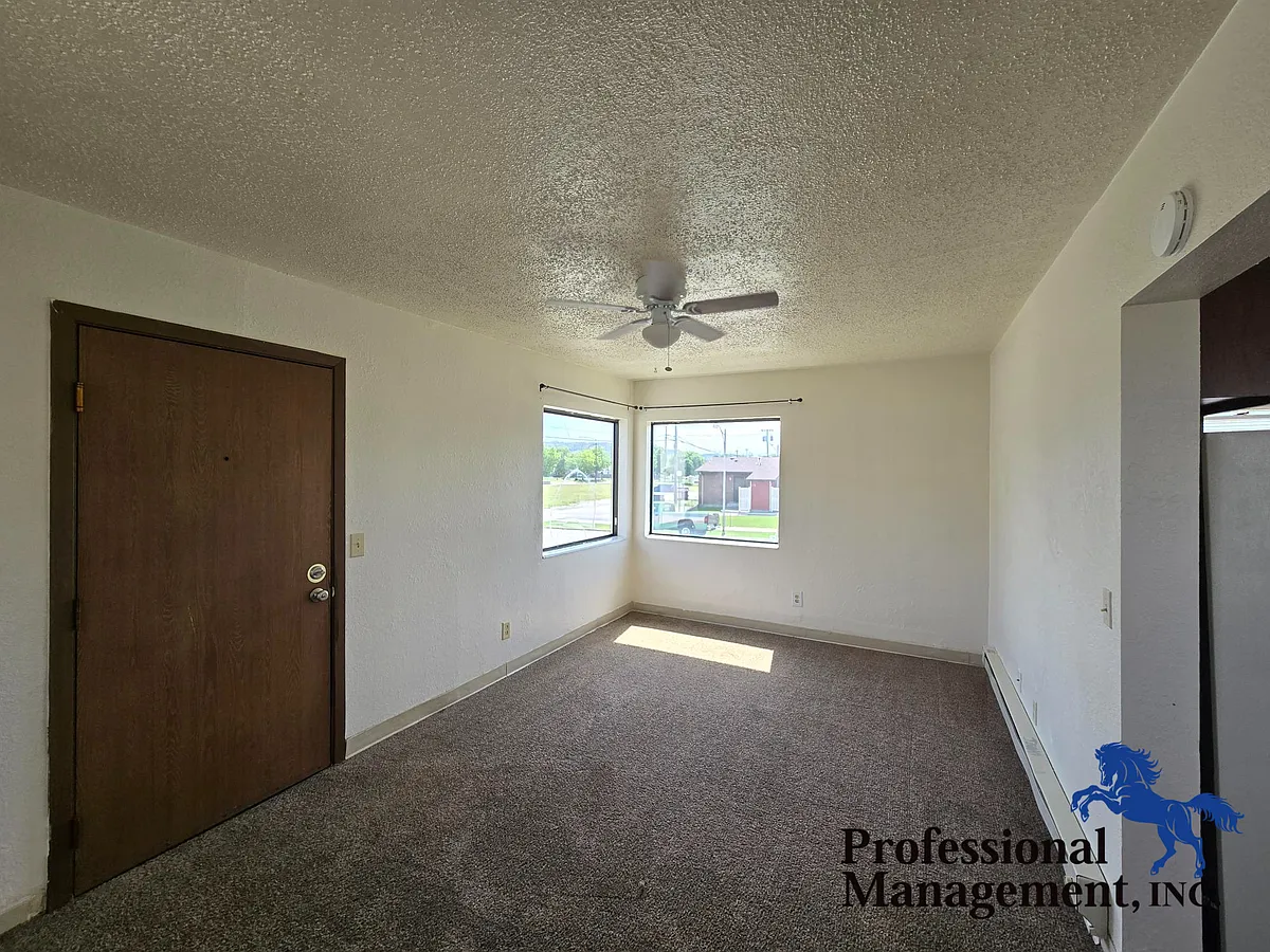 Building Photo - 2717 4th Ave S #A