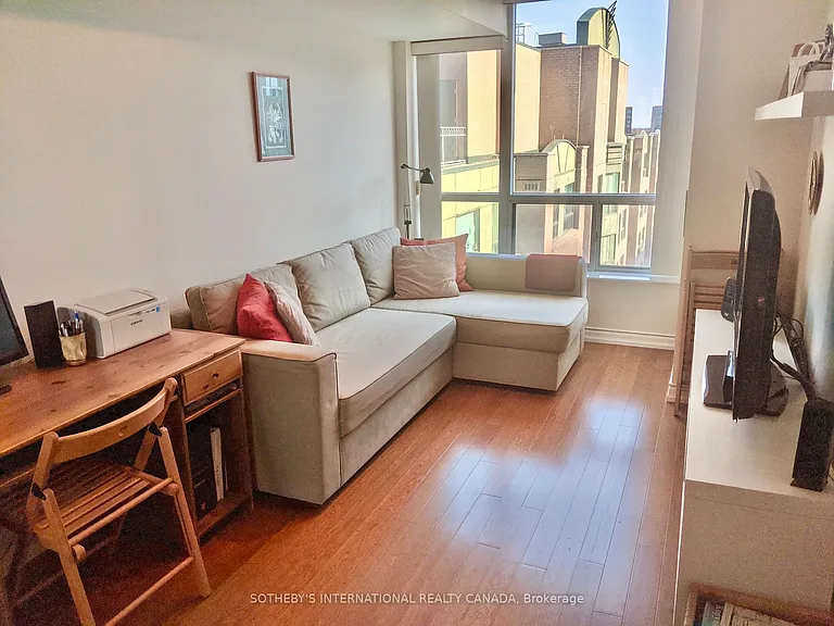 109 Front St E #1110 — Photo 17