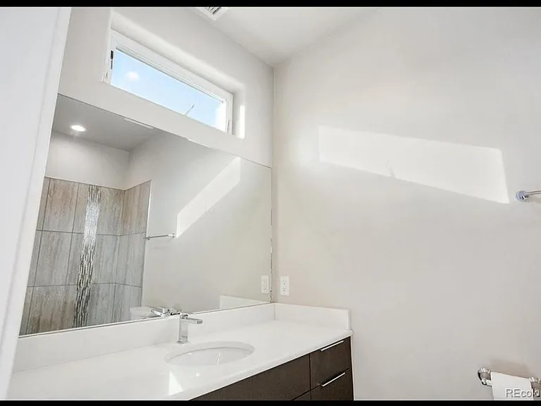 1001 Emma Ln — Photo 3