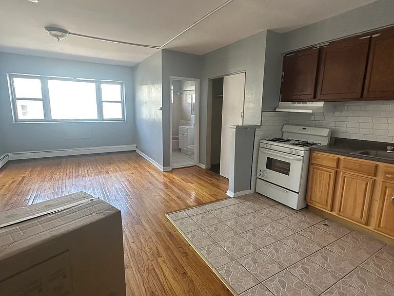 133 Stuyvesant Ave #A8 — Photo 2