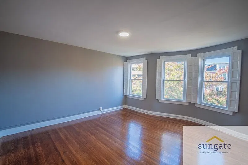 1 bed, 1.0 bath, $1,350 — Photo 4