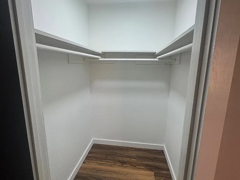 Unit Photo
