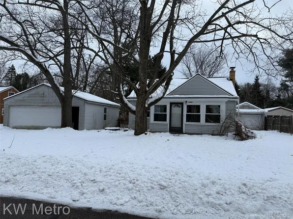 1450 Flamingo, Wixom, MI 48393