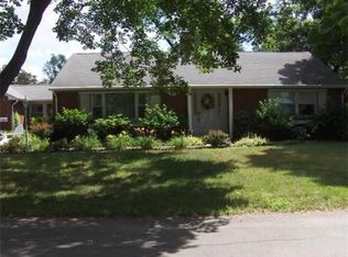 25 Haskell St, Agawam, MA 01001