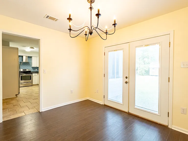 2612 Goff St — Photo 3
