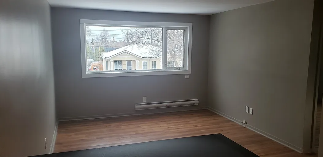 2 bed, 1.0 bath, $1,351 — Photo 3