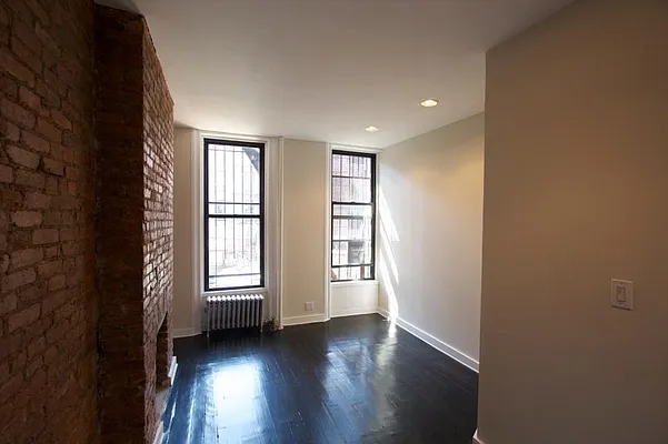 Rented by J Backer Group Inc | media 48