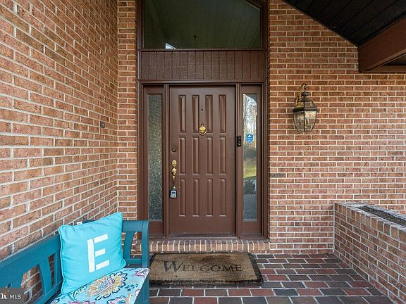 5th image of 2104 Highland Ridge Dr