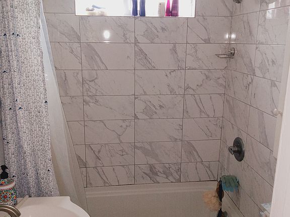 5th image of 157 W Harrison Ave #157