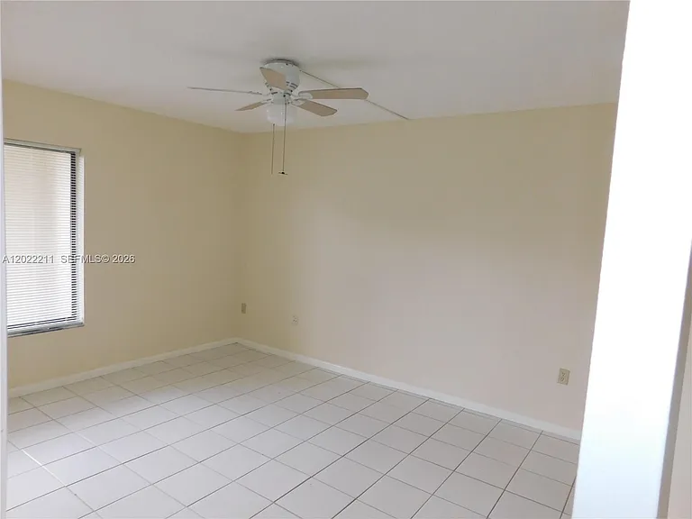 8005 SW 107th Ave #309 — Photo 4