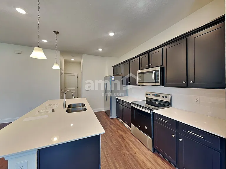 2509 Sunrise Landing Loop — Photo 3