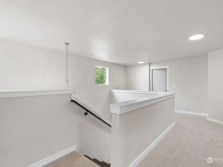 7244 179th Street Ct E — Photo 11