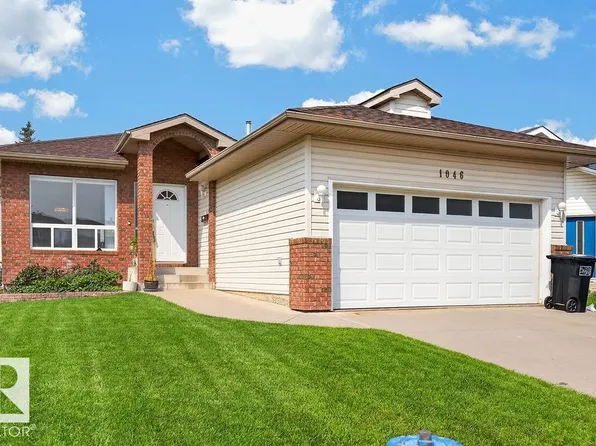 1046 Jones Cres NW, Edmonton, AB T6L 6Y2