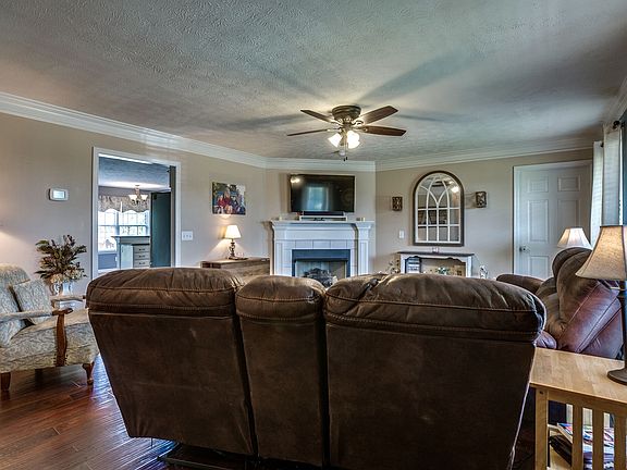 5th image of 117 Kendell Ct