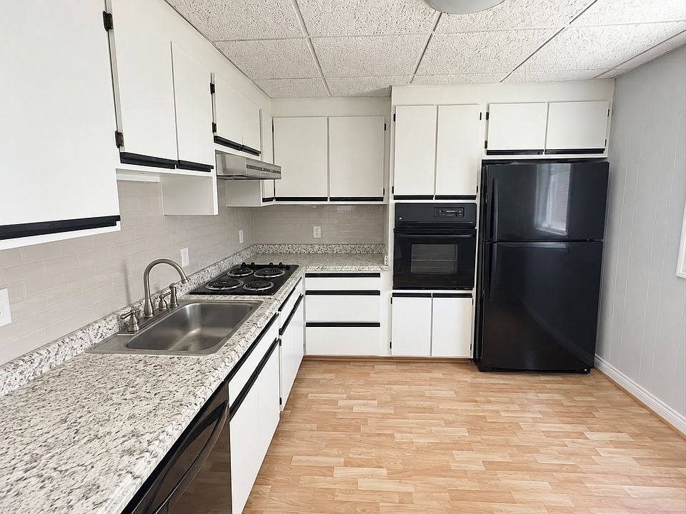 1st image of 59 Highland Ave #1